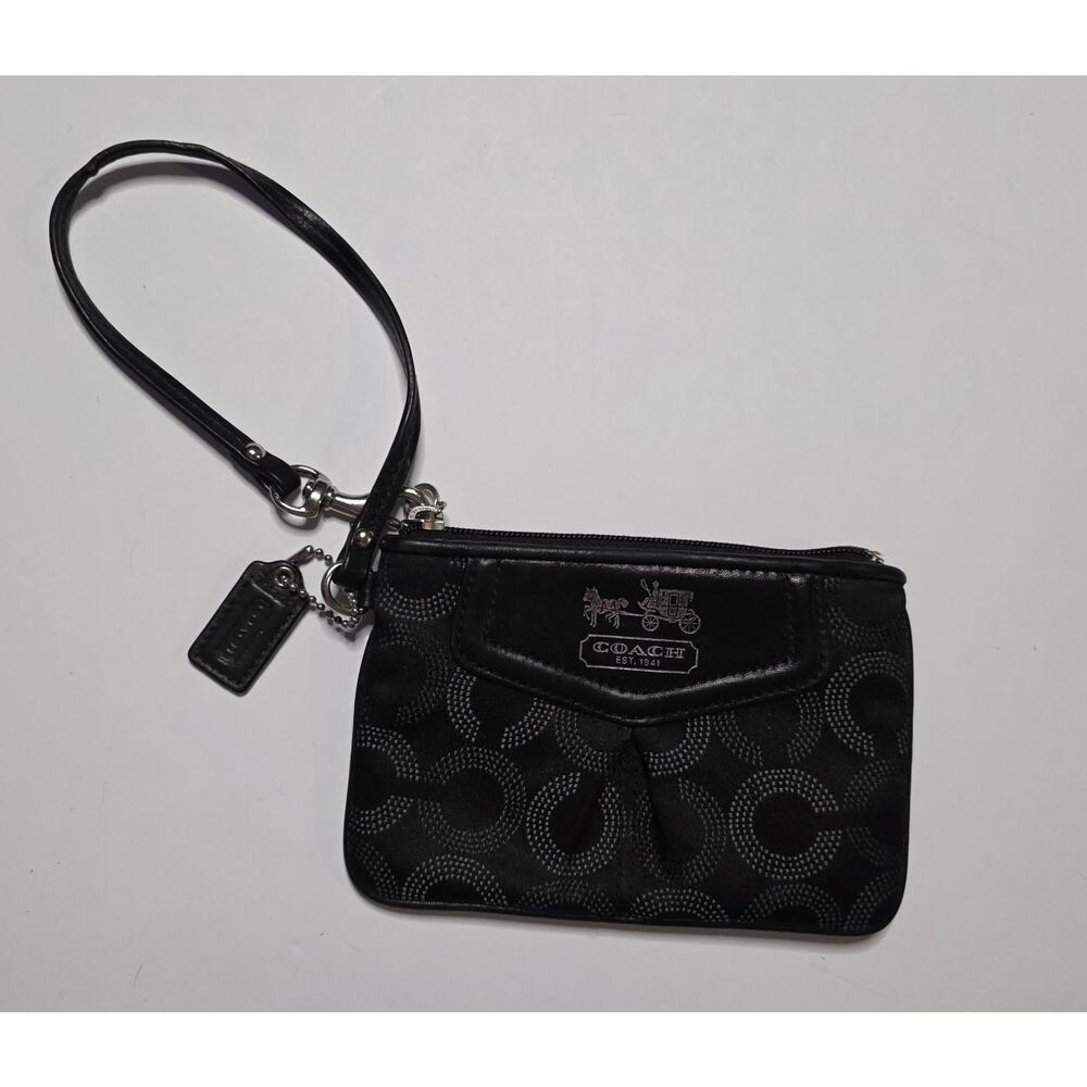 Coach Madison Op Art Wristlet Blue Interior Hang Tag